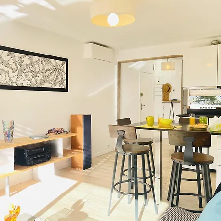 Beau 3 Pieces Vue A St Raphael - Piscine Apartmán *