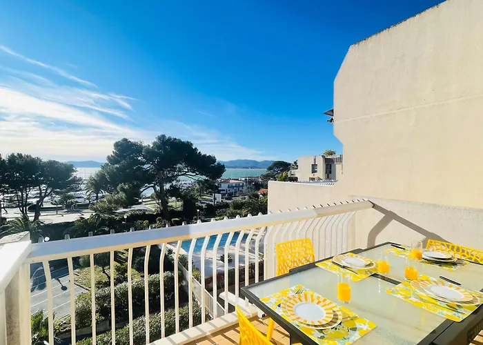 Beau 3 Pieces Vue A St Raphael - Piscine Apartmán Saint-Raphaël